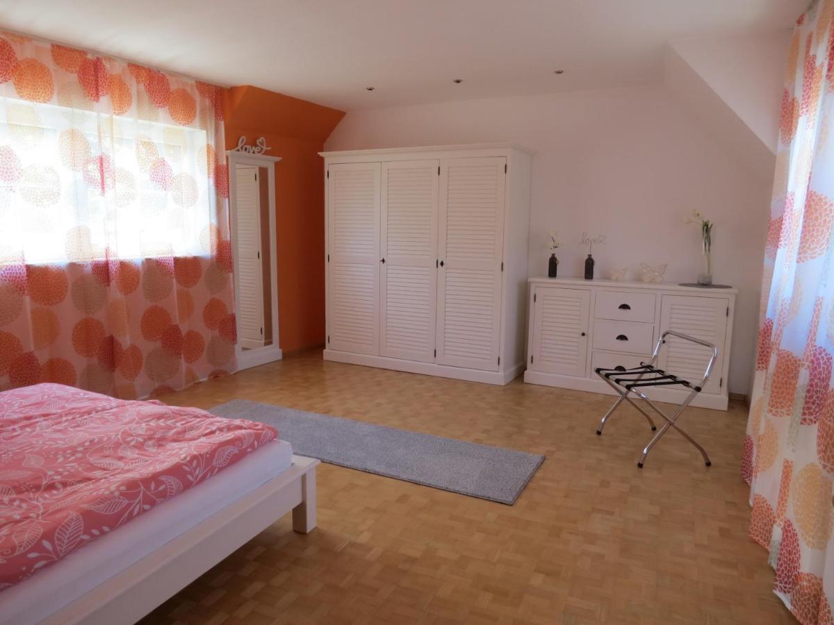 אטנהיים Ferienwohnung Am Gaessle מראה חיצוני תמונה