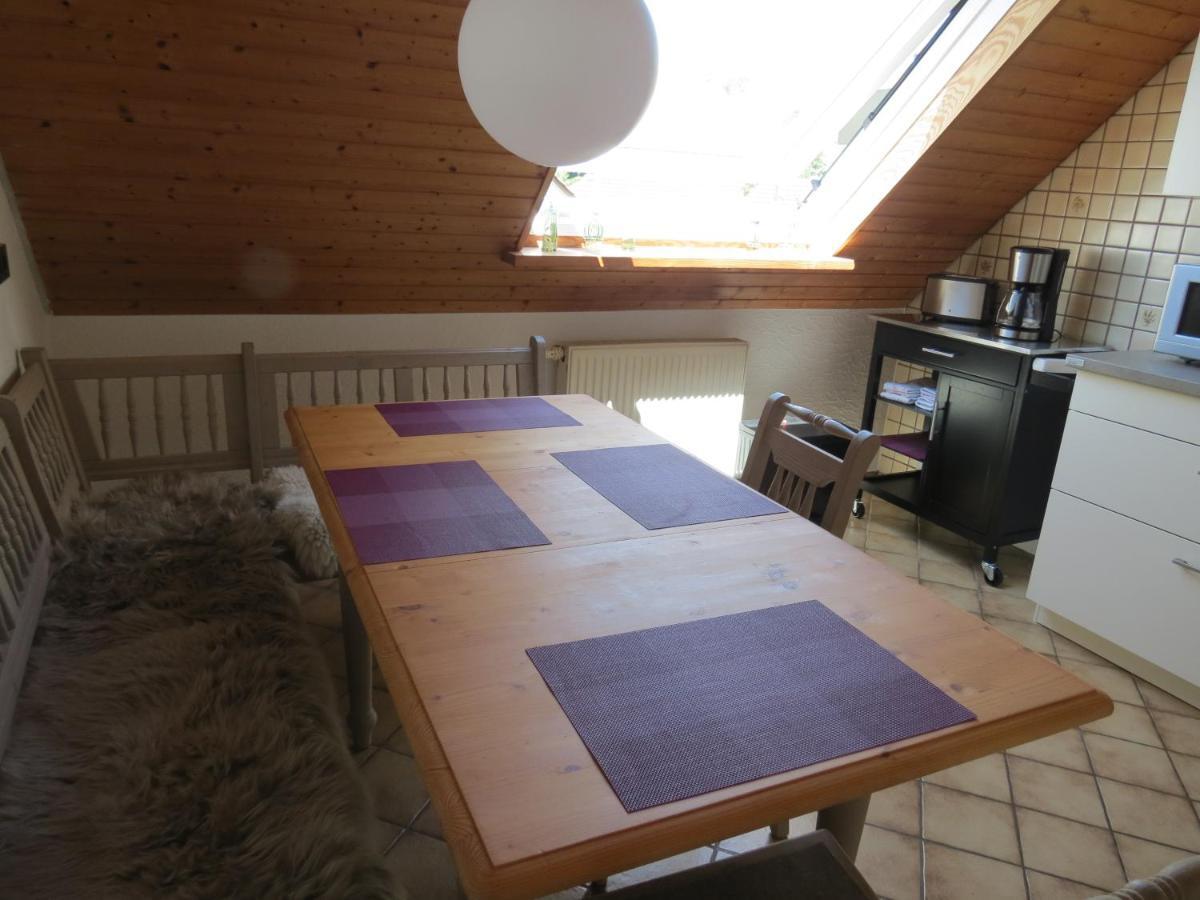 אטנהיים Ferienwohnung Am Gaessle מראה חיצוני תמונה